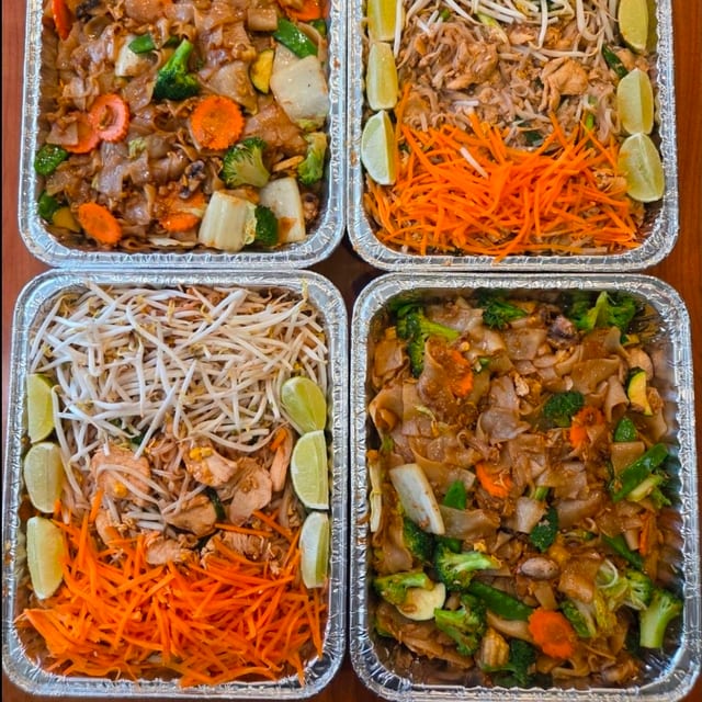 Noodle Catering Tray.