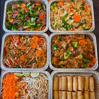 Entrée Catering Tray