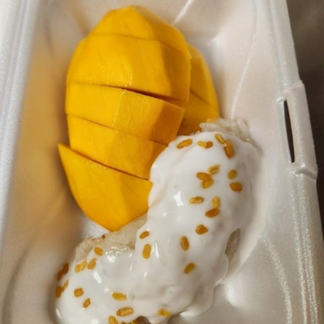 Mango with Sweet Sticky Rice.