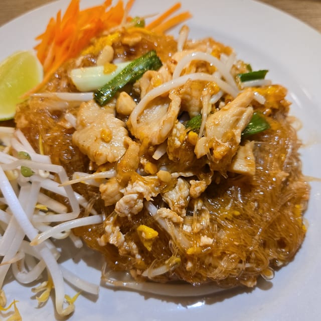 Pad Thai Woonsen Noodle.